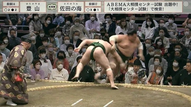 体重178kg巨漢力士が“あわや”女性客を直撃