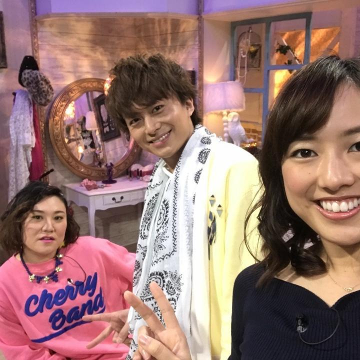 小林豊 バービーらとの写真公開