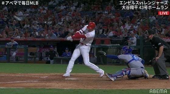 大谷翔平の特大43号3ランに実況興奮！「完璧」「涙出るわ」