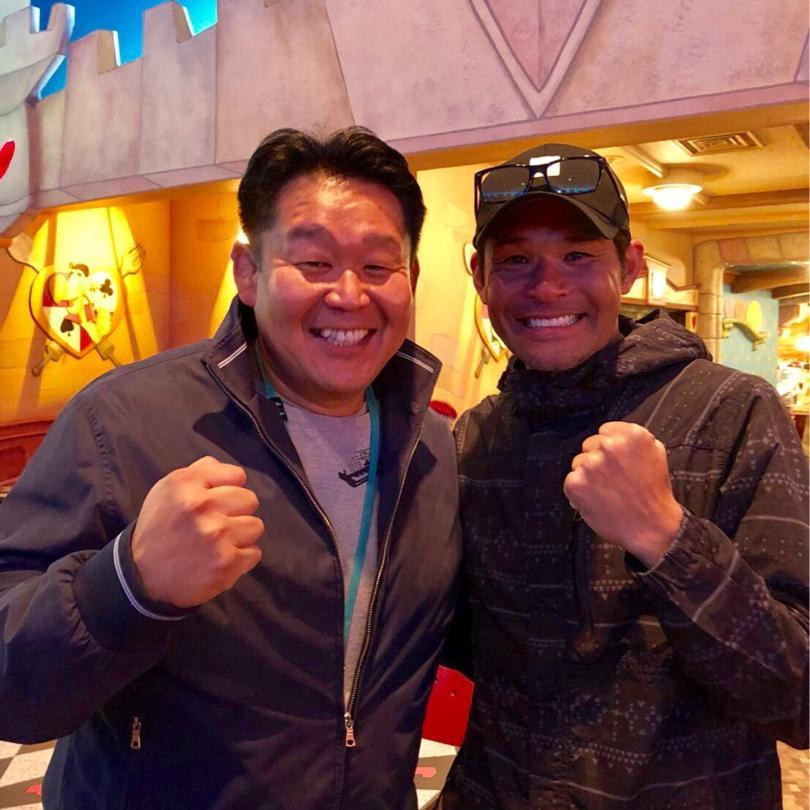 若乃花 TDLで照英と遭遇し笑顔